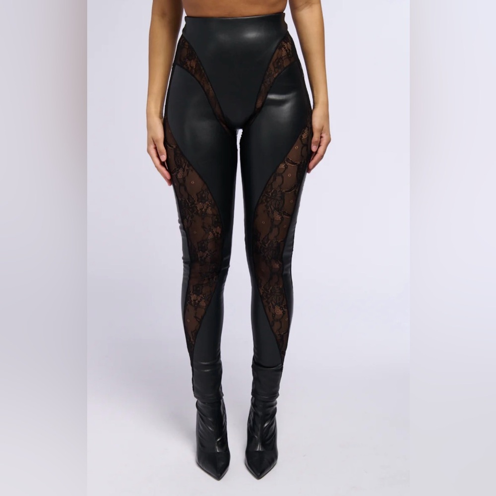 Detail Paneled Faux Leather Leggings In Black Medium